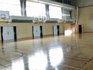 足立区立新田学園