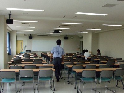 足立区立新田学園